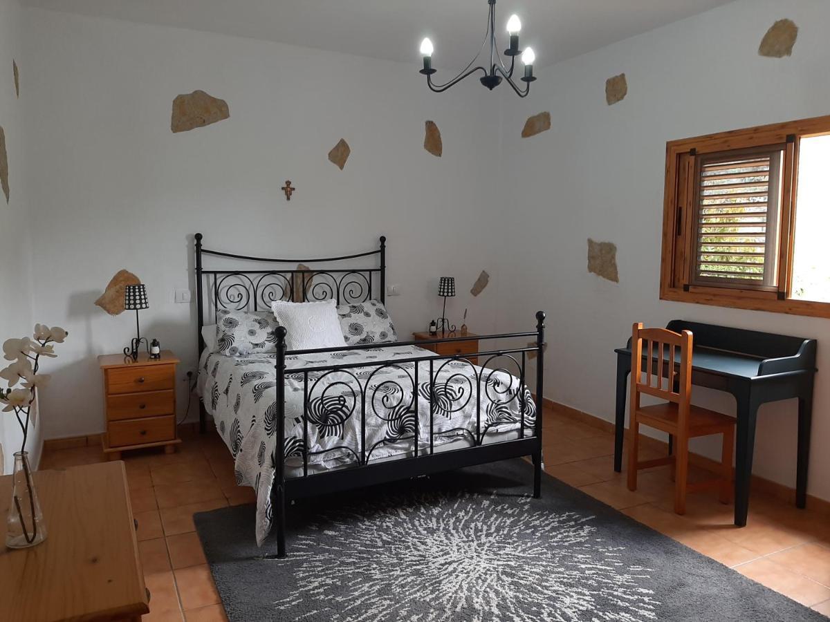 Peaceful House Set On A Vineyard & Work Friendly Villa Valsequillo Luaran gambar